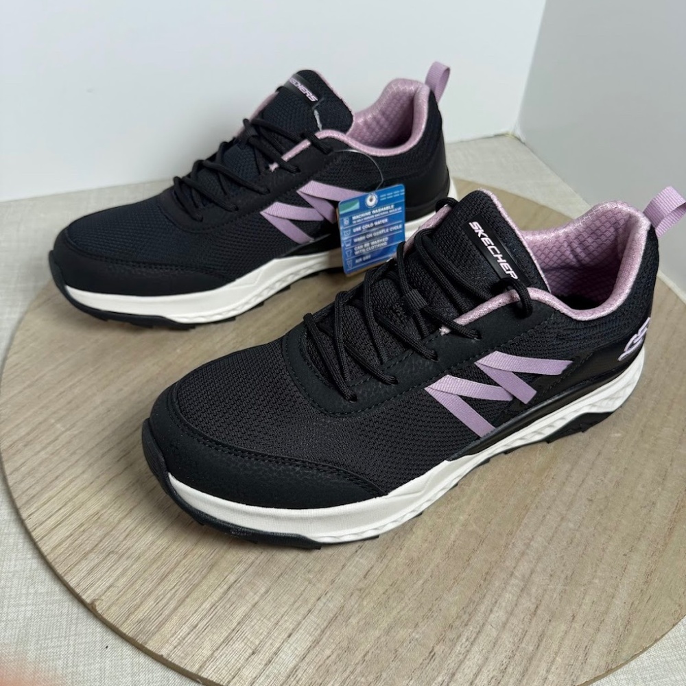 Skechers Outdoor Memory Foam Trail Shoes Women’s Black Pink NWT/Box Size 10
